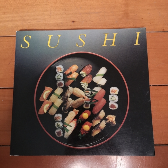 Sushi By Detrick, Mia, Complete Guide To Sushi, Its Variety, Origins & Etiquette - Picture 1 of 7